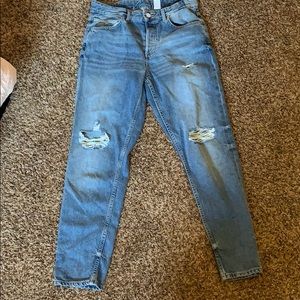 Boyfriend/Mom Jeans